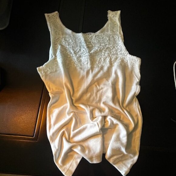 NWOT Cuddl Duds Super Soft Softech Square Neck White Camisole With Lace Trim - Picture 8 of 12